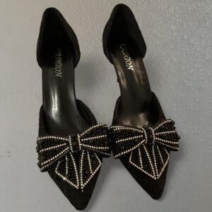 Black Embellished Bow Pointed-Toe Women’s Flats